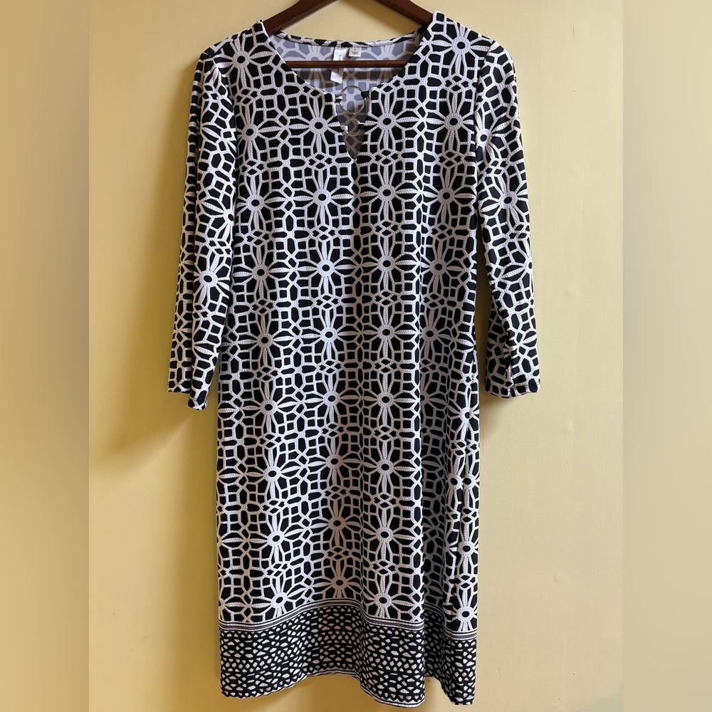 Tacera Black + White Geometric Patterned Dress Size L EUC